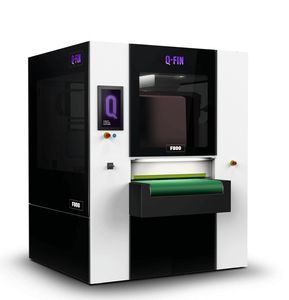 máquina de acabamento de rebarbagem