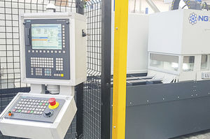 máquina de furação CNC