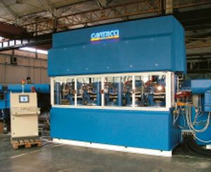 máquina de endireitamento para peça metálica
