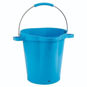 balde em material plástico