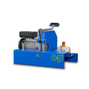 máquina de corte com faca rotativa