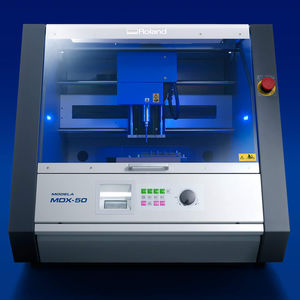 fresadora CNC de 3 eixos 1