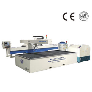 máquina de corte a jato de água
