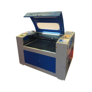 máquina de gravação a laser