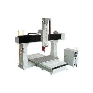 centro de usinagem CNC de 5 eixos