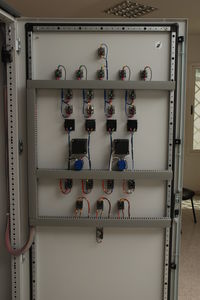 sistema de armários para automatização