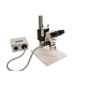 microscópio óptico