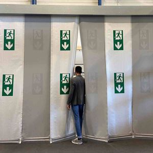 porta de tiras em tecido