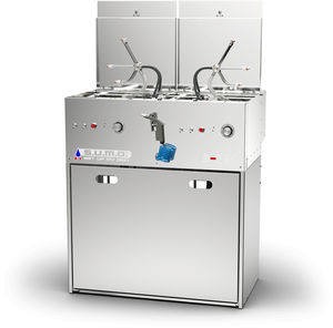 máquina de limpeza com solvente