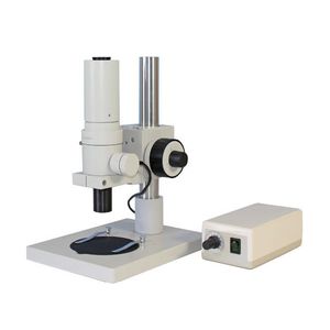 microscópio óptico