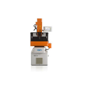 máquina de furação CNC