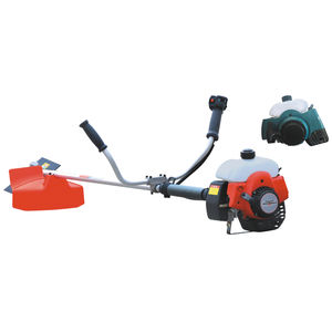 roçadeira com motor de combustão