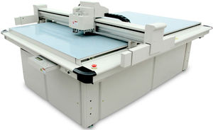 máquina de corte com faca