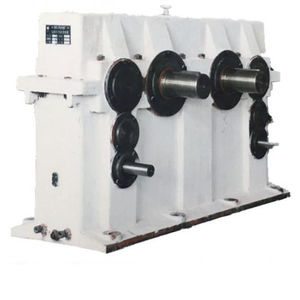 redutor com trem de engrenagens