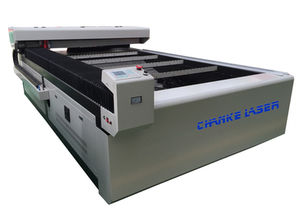 máquina de corte a laser CO2