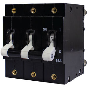 disjuntor 3 polos