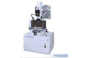 máquina de furação CNC