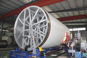 máquina de produção de tanques