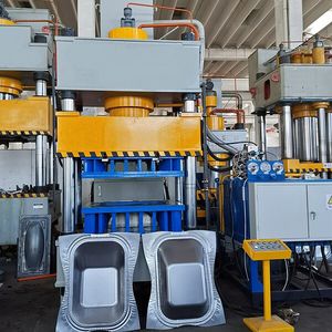 linha de produção de peças metálicas