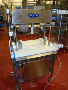 máquina de furar queijo