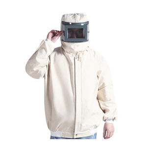 capacete de tarefas de jateamento de areia