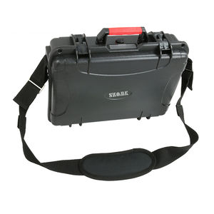 ferramentas em material plástico