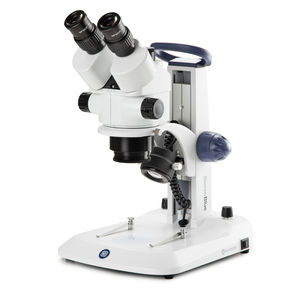 estereomicroscópio industrial