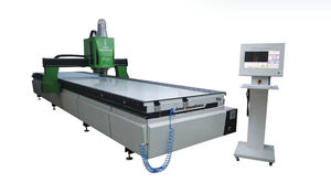 centro de usinagem CNC de 3 eixos