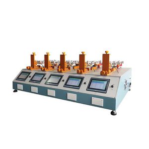 máquina de ensaio universal