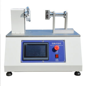 máquina de ensaio de torção