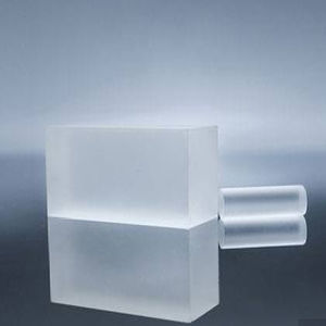 cristal de triborato de lítio (LiB3O5, LBO)