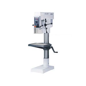 máquina de furação vertical
