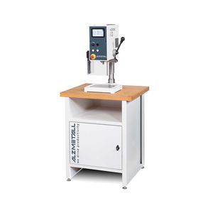 máquina de furação vertical