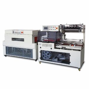 máquina embaladora com filme termoencolhível