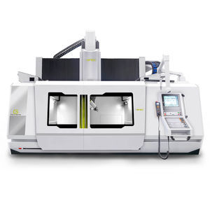 centro de usinagem CNC de 5 eixos