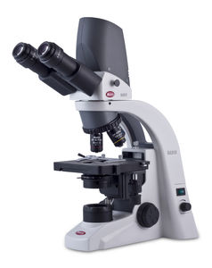 microscópio óptico