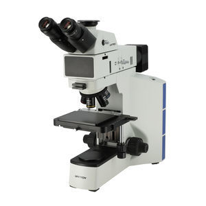 microscópio metalográfico
