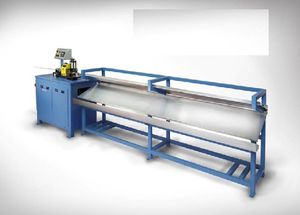 máquina de corte com guilhotina