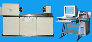 máquina de ensaio de torção