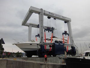 travel lift