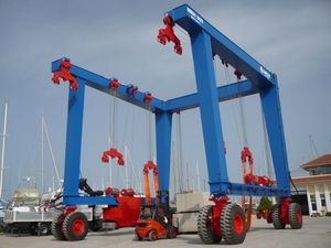 travel lift
