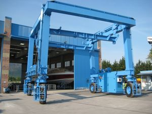 travel lift