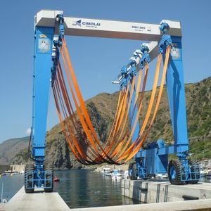 travel lift
