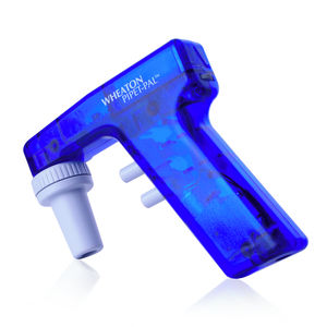 auxiliar de pipetagem