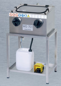 máquina de limpeza com escova