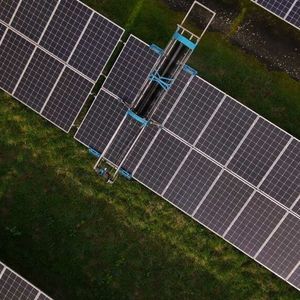 robô de limpeza para painéis solares