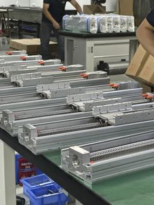 módulo linear com fuso de esferas