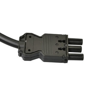 cabo elétrico com plugue