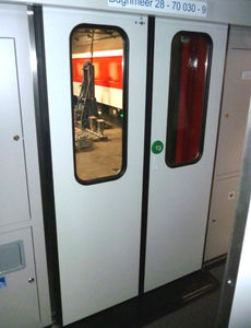 porta de trem de correr