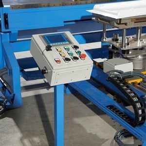 máquina de corte com guilhotina